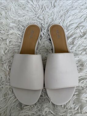 Michael Kors White Leather Slides Size 8